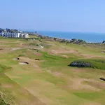 Hotel & Jameson Golf Links
