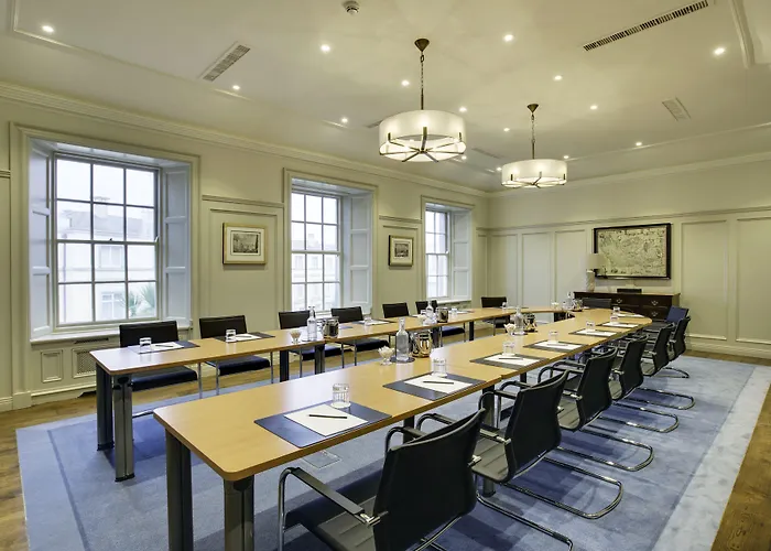 & Jameson Golf Links Отель 4*